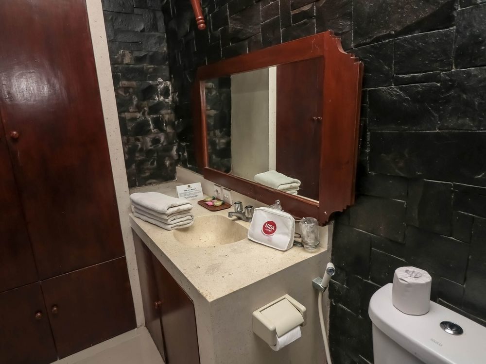 Legian Beach Hotel Kuta Lombok Kültér fotó